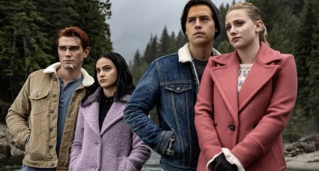 4 sezon Riverdale: Tajemnice, dramaty i zaskakujące zwroty akcji 4 sezon Riverdale: Tajemnice, dramaty i zaskakujące zwroty akcji