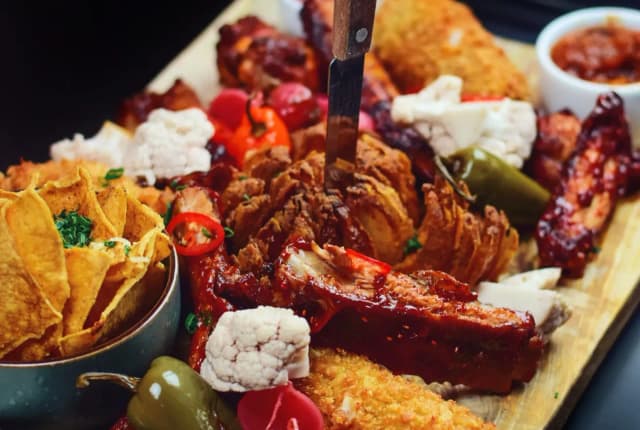 Gdzie zjeść w Sopocie z dzieckiem? Odkryj najlepsze restauracje dla rodzin Gdzie zjeść w Sopocie z dzieckiem? Odkryj najlepsze restauracje dla rodzin