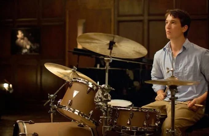 Recenzja filmu Whiplash: Emocjonująca podróż w świat jazzu Recenzja filmu Whiplash: Emocjonująca podróż w świat jazzu